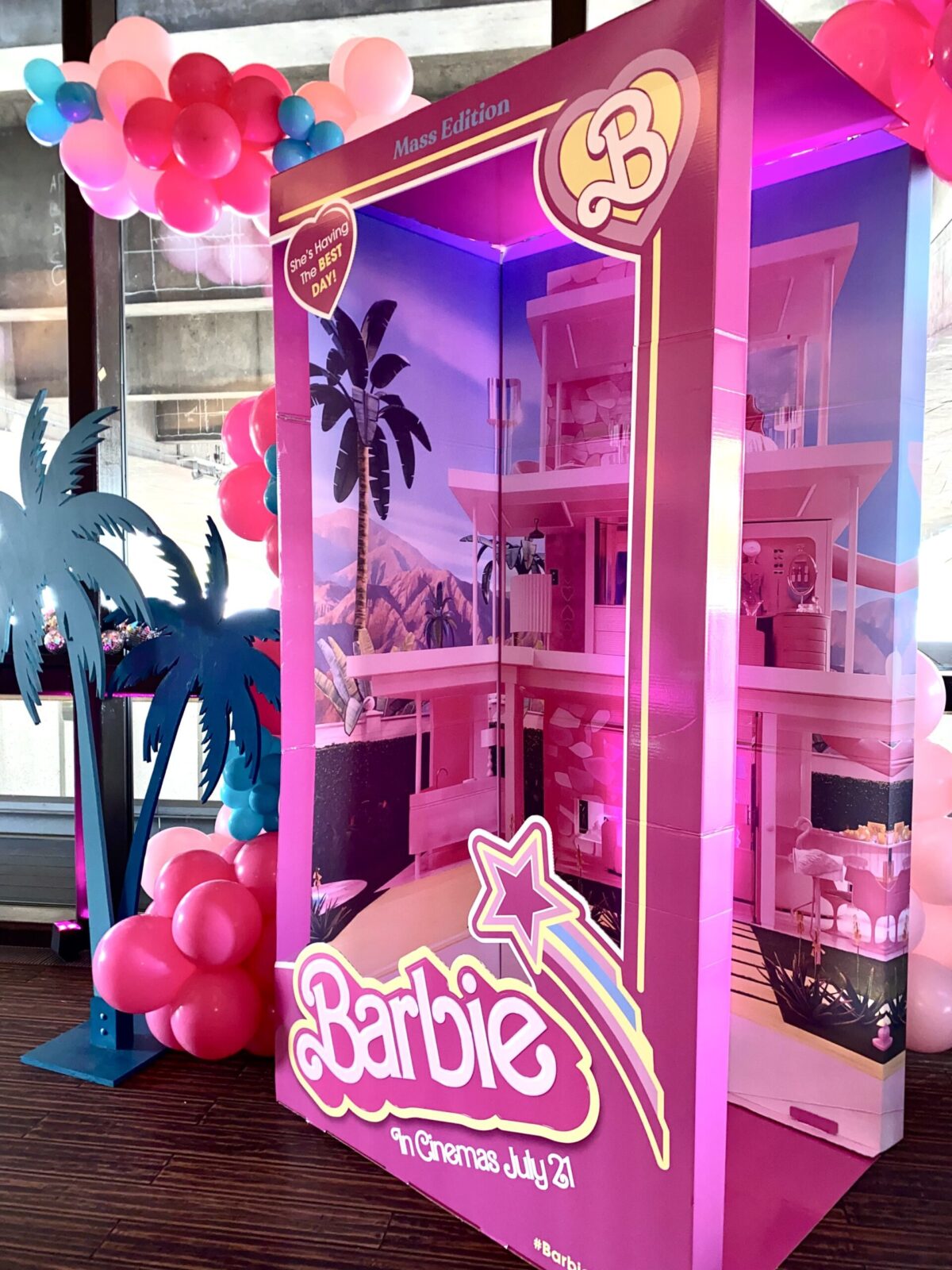 Barbie The Movie Launch 3 Barbie Stand-In Photo Box with Malibu Tree Props and Balloons for Barbie The Movie